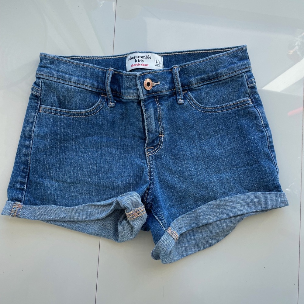 Mid-rise Abercrombie Kids Shortie Shorts | 13/14